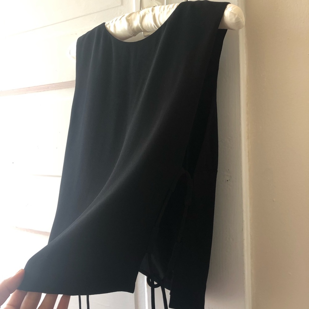 Black ISLA Top